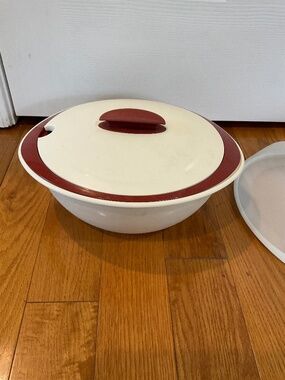 Vintage 4 Piece Tupperware Microwave Heat and Serve Bowl
